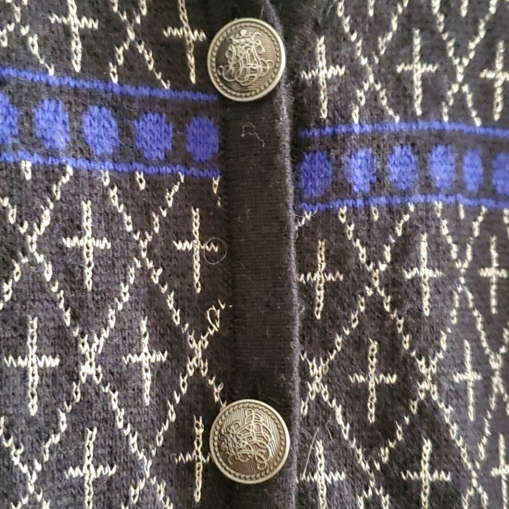 Cardigan - Picture 3 of 4